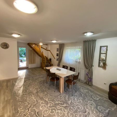 Casa Lucky Hotel Rîşnov Kültér fotó