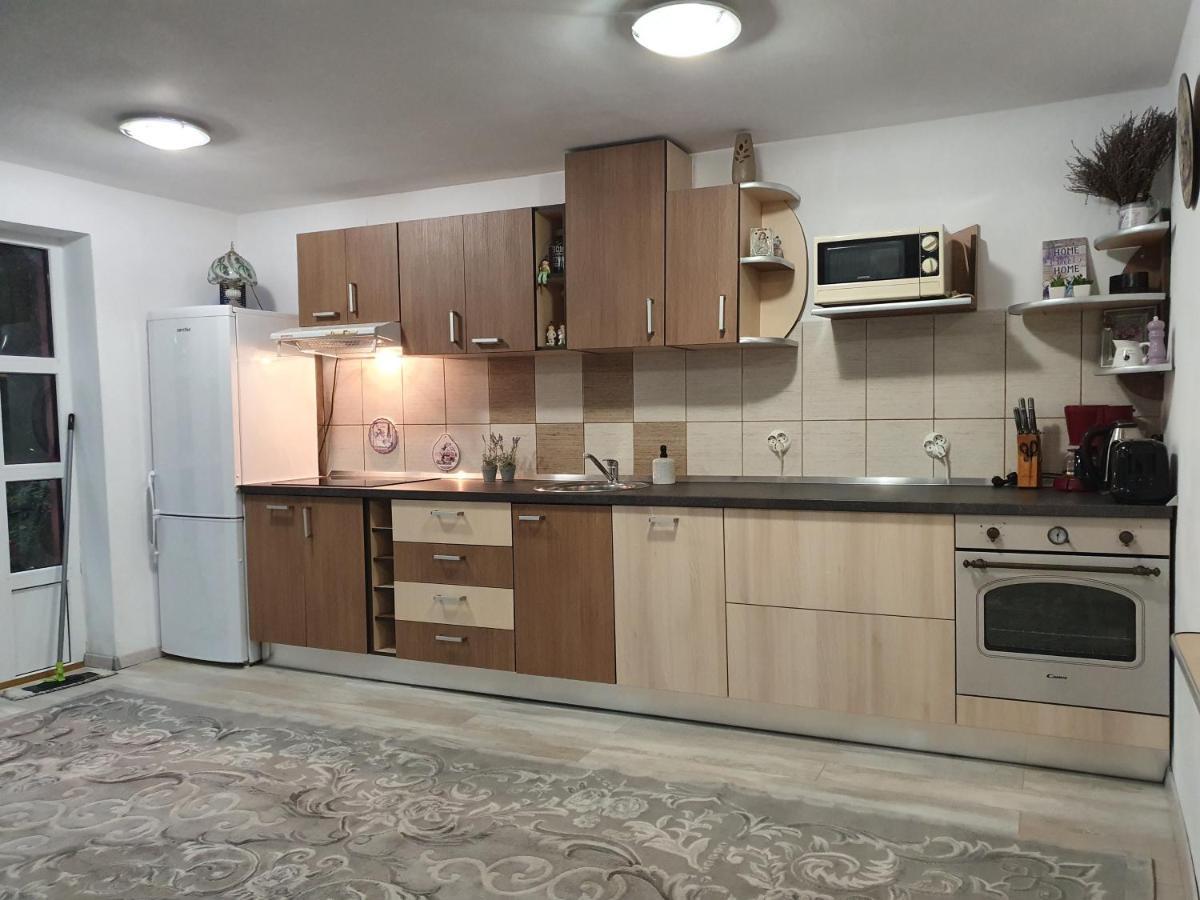 Casa Lucky Hotel Rîşnov Kültér fotó