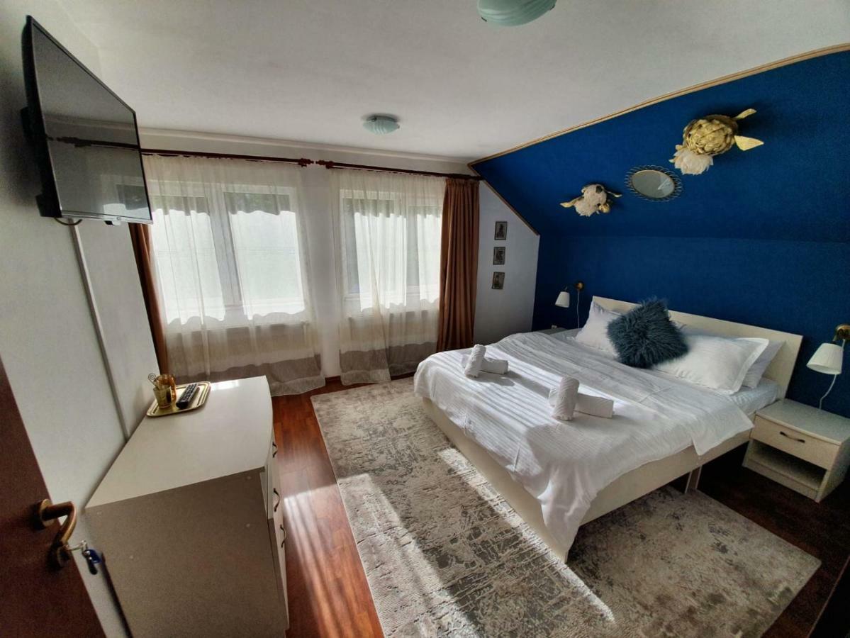 Casa Lucky Hotel Rîşnov Kültér fotó