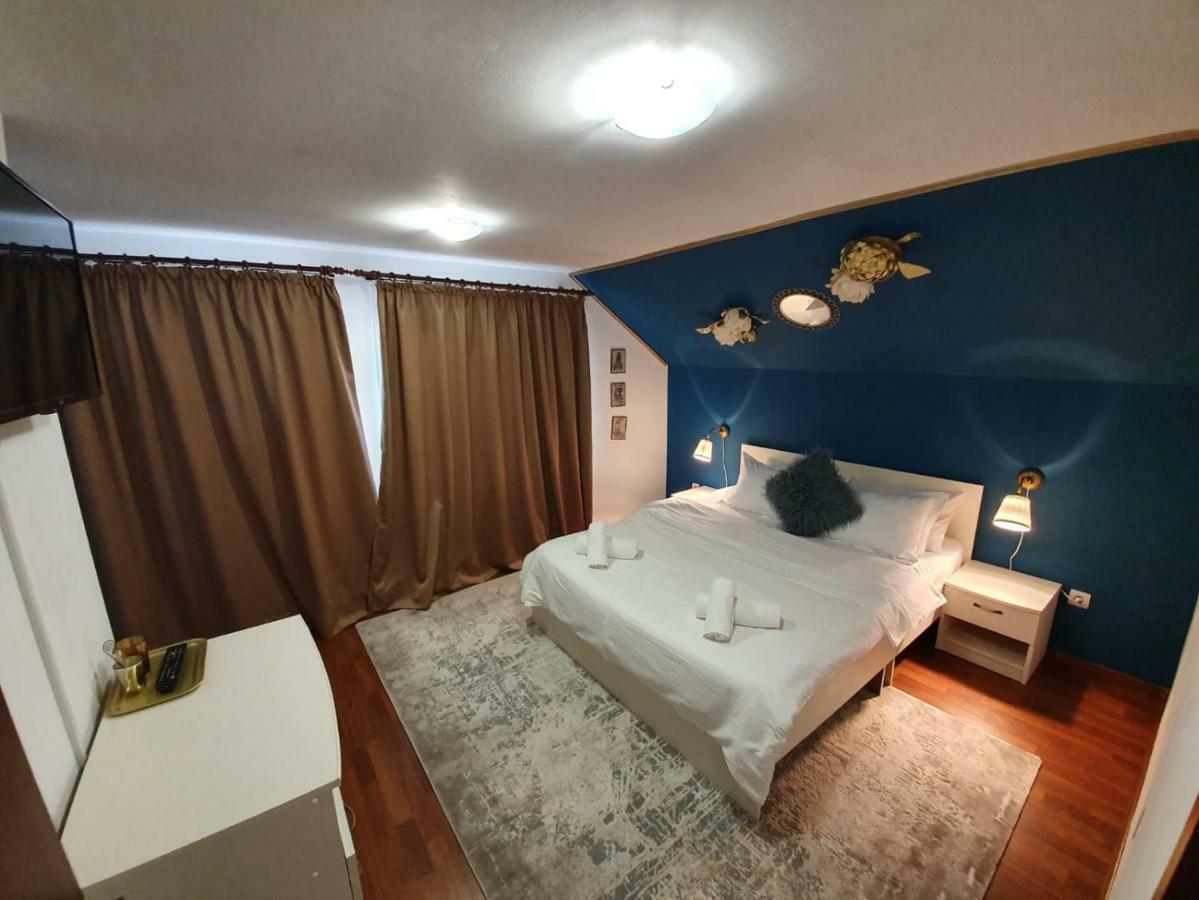 Casa Lucky Hotel Rîşnov Kültér fotó